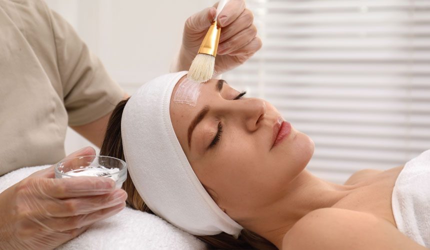 Chemical Peels Treatment at Skuccii