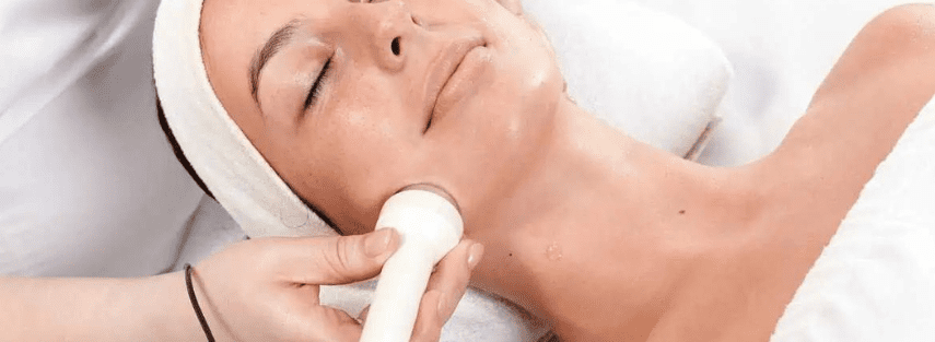 Skin Polishing & Whitening at Skuccii Supercliniq