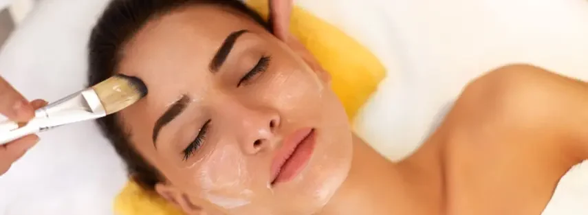 Yellow Peel® at Skuccii Supercliniq